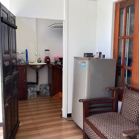 Aroma Guest House Мириса Екстериор снимка