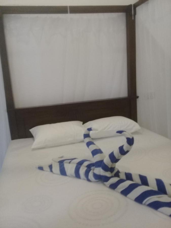 Aroma Guest House Мириса Екстериор снимка